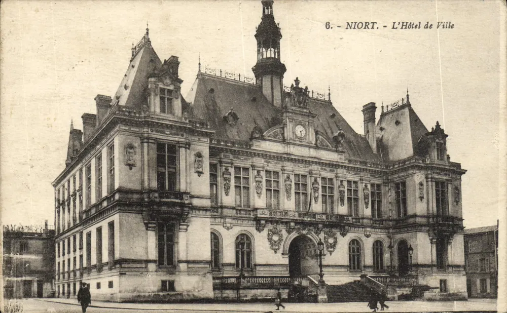 Niort - L'Hotel de Ville — G. Arapd, editore - Recto
