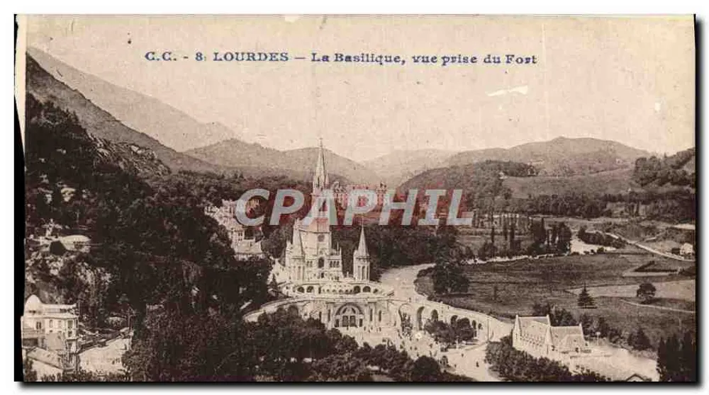 LOURDES — La Basilique, vue prise du Fort — C.C. - 8 - Recto