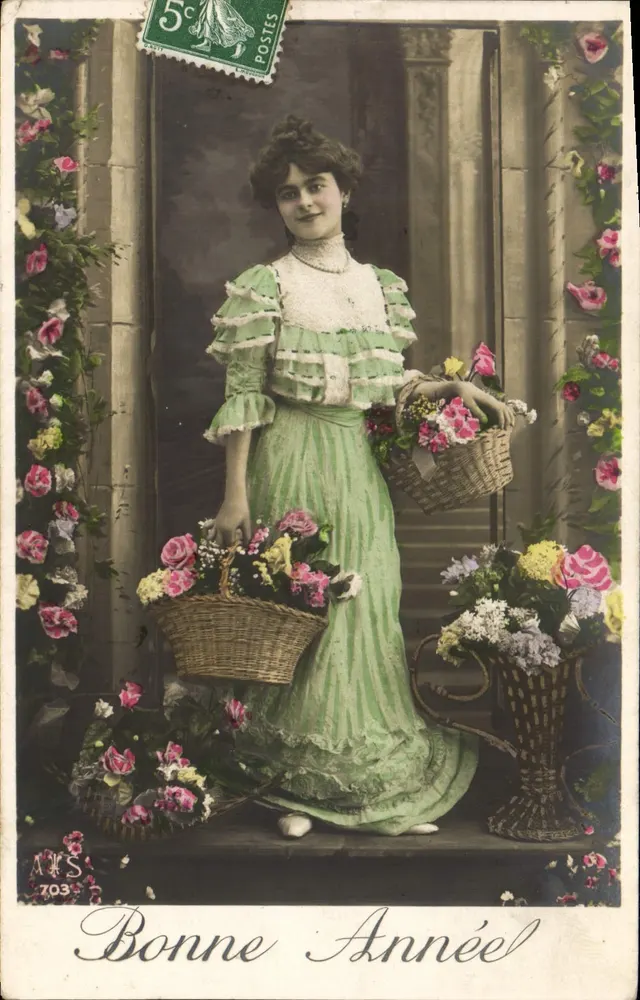 Junge Frau in grünem Kleid — mit Blumenkörben — veröffentlicht von A.S. n°703 - Vorderseite