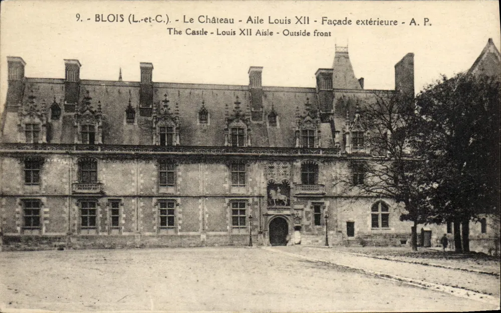 Blois (Loir-et-Cher) - Das Schloss - Flügel Louis XII - Außenfassade - A.P. - Vorderseite