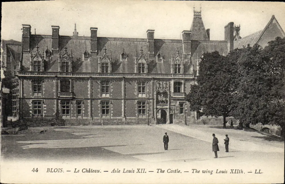 Blois — Das Schloss — Flügel Louis XII — LL - Vorderseite