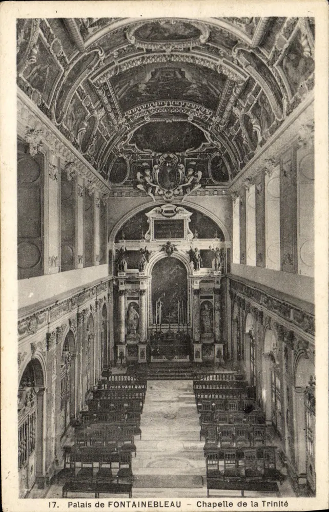 Schloss FONTAINEBLEAU – Kapelle der Dreifaltigkeit - Vorderseite