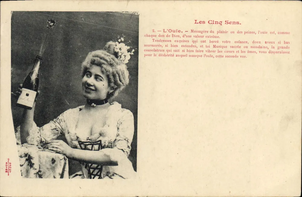 Frau mit einer Flasche — Les Cinq Sens — Verlag Braco, Nr. 2 - Vorderseite