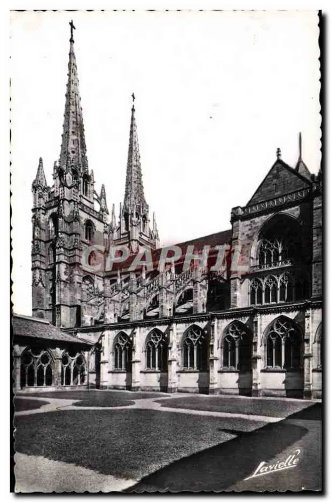 Bayonne - Interior do Claustro e a Catedral (século XIV) — Lavielle - Frente