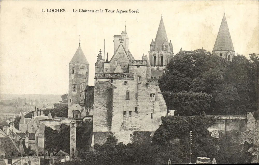 Loches — Schloss und Turm Agnès Sorel - Vorderseite