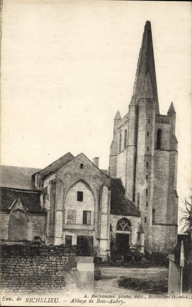 Arredores de Richelieu — Abadia de Bois-Aubry — A. Delhomme, foto, editor, Richelieu (1.-et-L.) - Frente