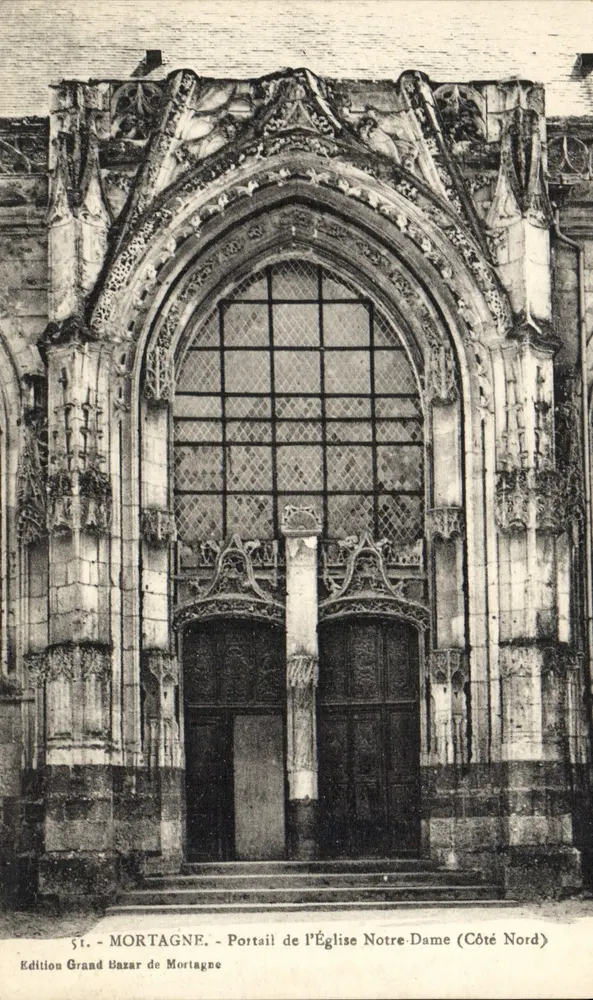 Mortagne — Portal der Kirche Notre-Dame (Nordseite) — Edition Grand Bazar de Mortagne - Vorderseite