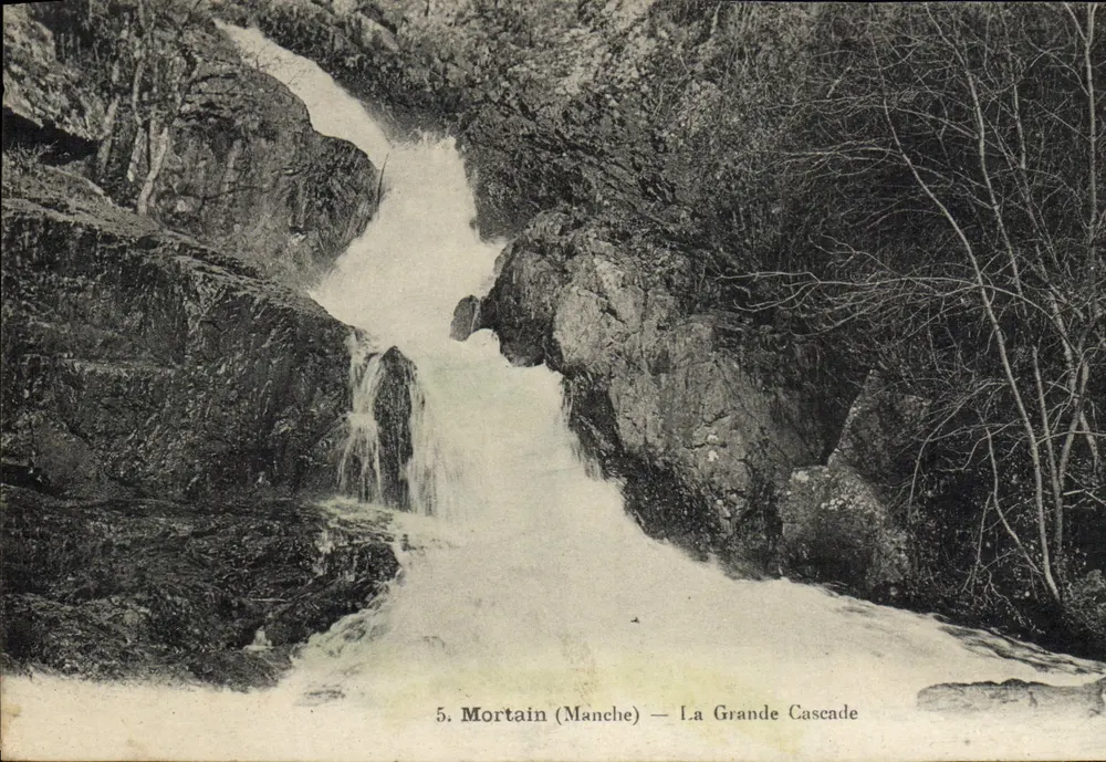 Mortain (Manche) — A Grande Cascata — editor desconhecido, n°5 - Frente