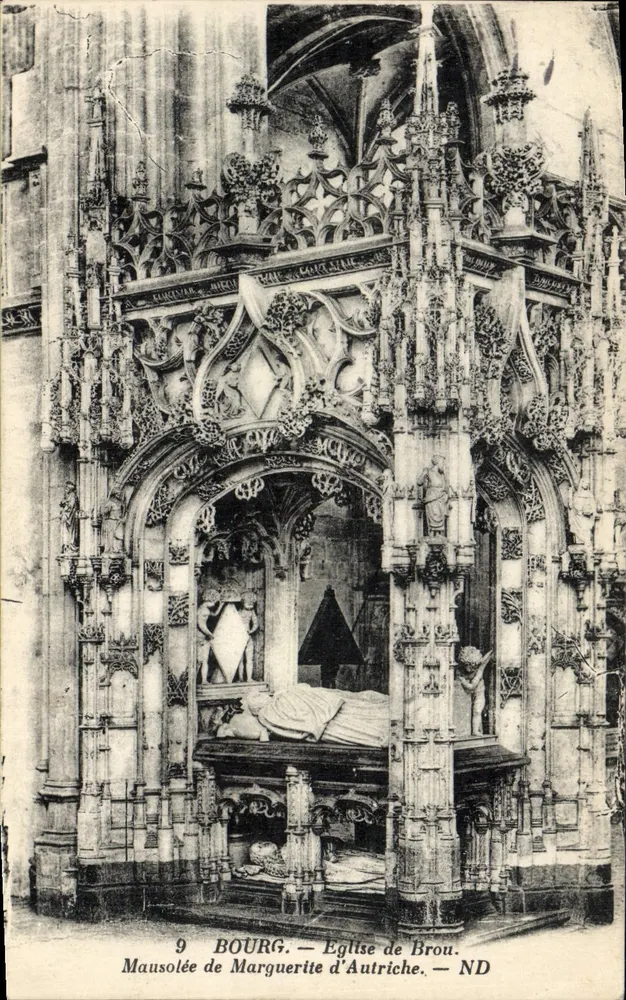 Mausoleum Margarete von Österreich — Kirche von Brou, Bourg - Vorderseite