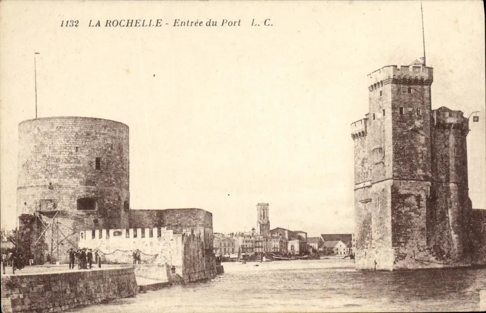 La Rochelle - Vista dell'ingresso del porto — L.C. — n° 1132 - Recto