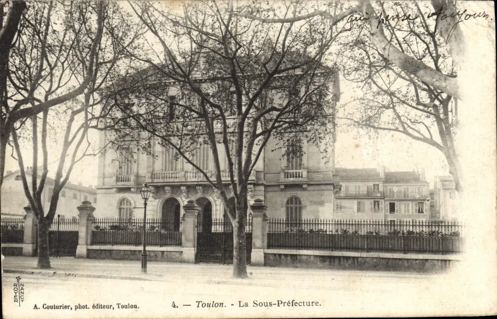 Toulon — A Subprefeitura — A. Couturier, fot. editora, Toulon. N°4 - Frente