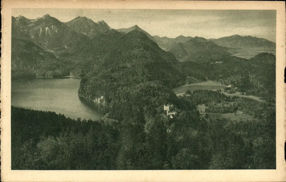 Castello di Hohenschwangau — vista panoramica del lago e delle montagne — editore Orléans & Füssen, n° 32 - Recto