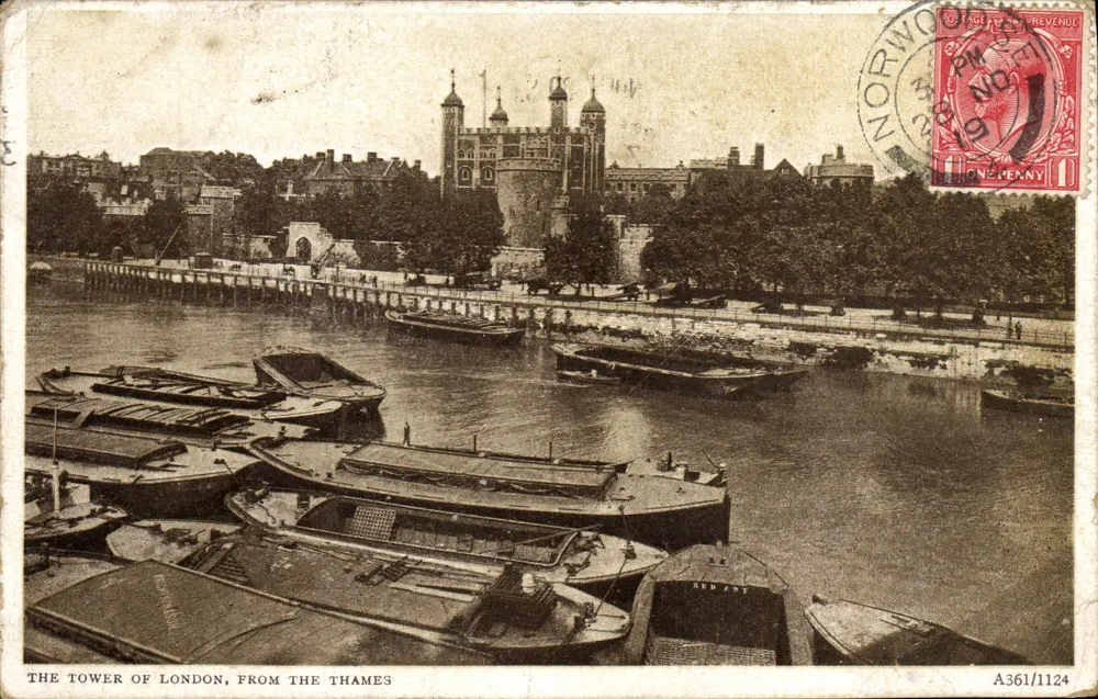 Die Tower of London, Blick vom Thames — A361/1124 — Verlag A361/1124 - Vorderseite