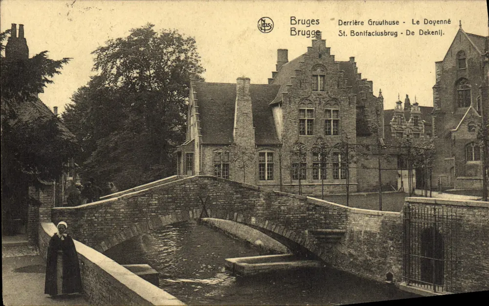 Bruges - Atrás do Gruuthuse - O Doyenné - Ponte São Bonifácio - Frente