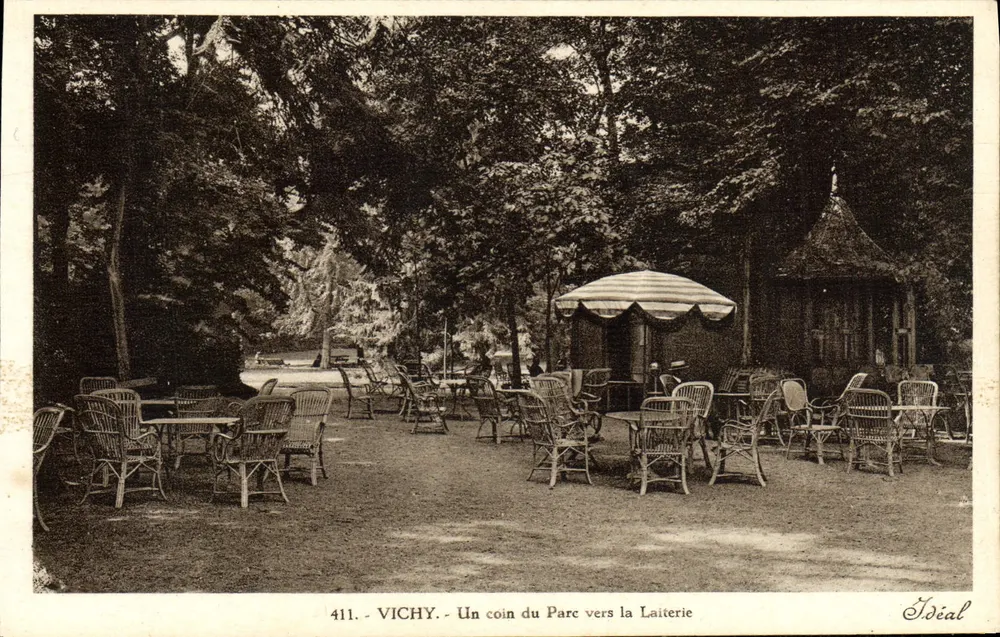 Vichy - Ein Stück des Parks in Richtung Käserei — Verlag Idéal, Nr. 411 - Vorderseite