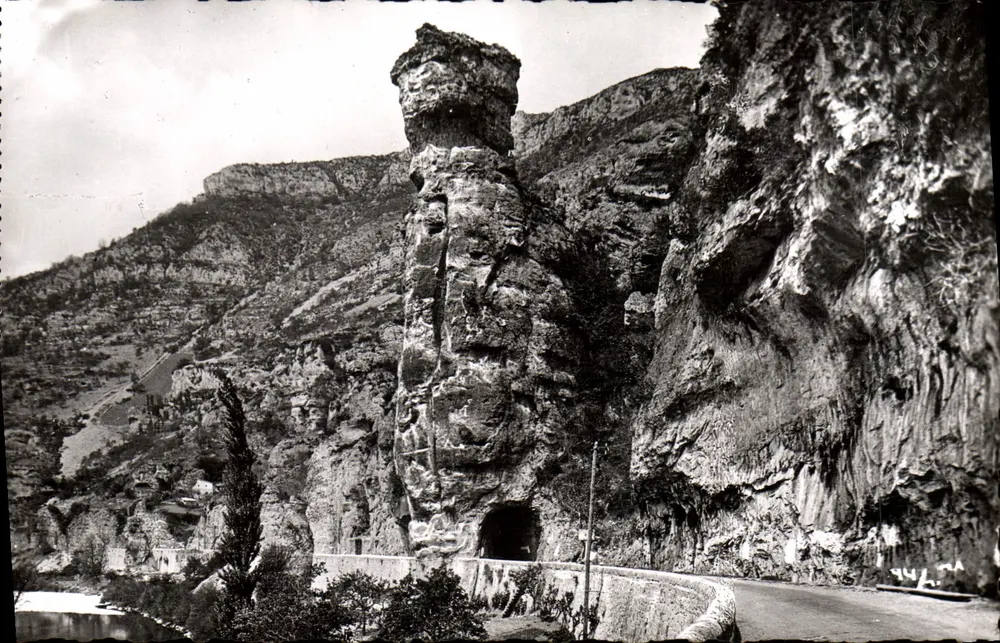 Pougnadouires — Die Eiffelturm — Société des Cartes Postales APA-FOUX — Nr. 162 - Vorderseite