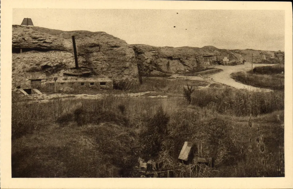 Fort Douaumont — algemene uitzicht — uitgever Verdon & Cie - Voorkant