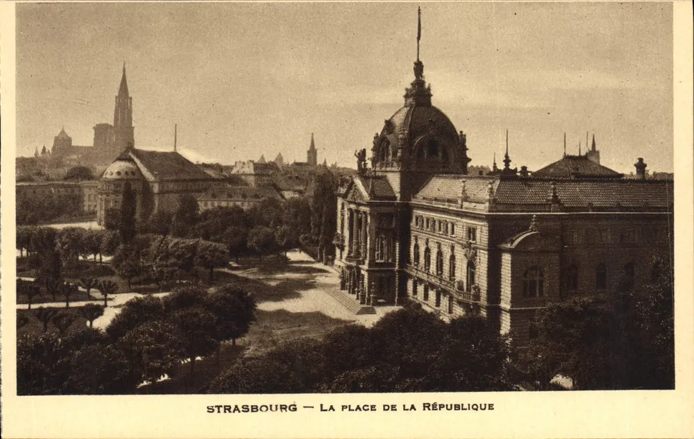 Straatsburg — De Place de la République - Voorkant