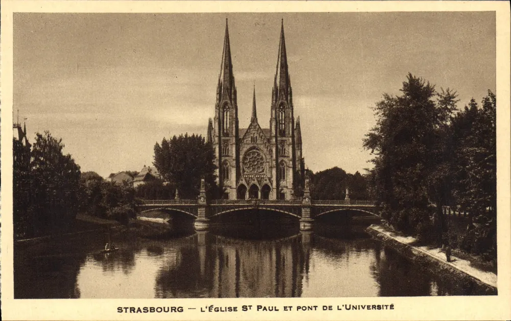 Strasbourg — Die Kirche St Paul und die Universitätbrücke - Vorderseite