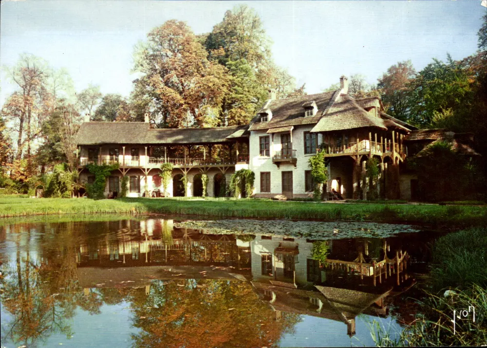 Petit Trianon - Casa da Rainha — Castelo de Versailles — Edições d'Art YVON - Frente