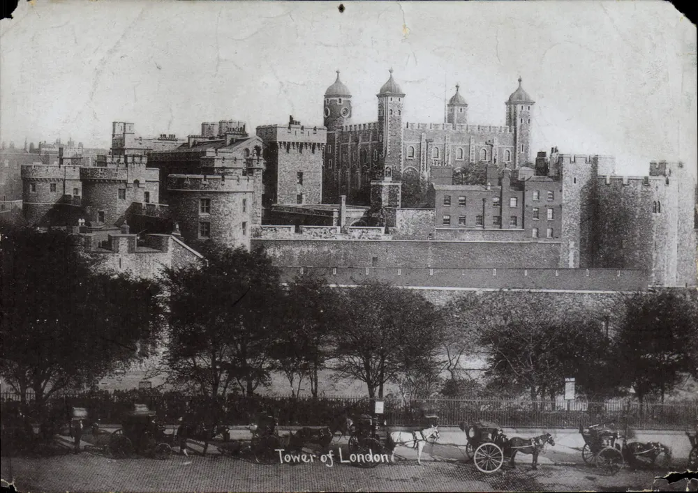 Torre de Londres — vista panorâmica - Frente
