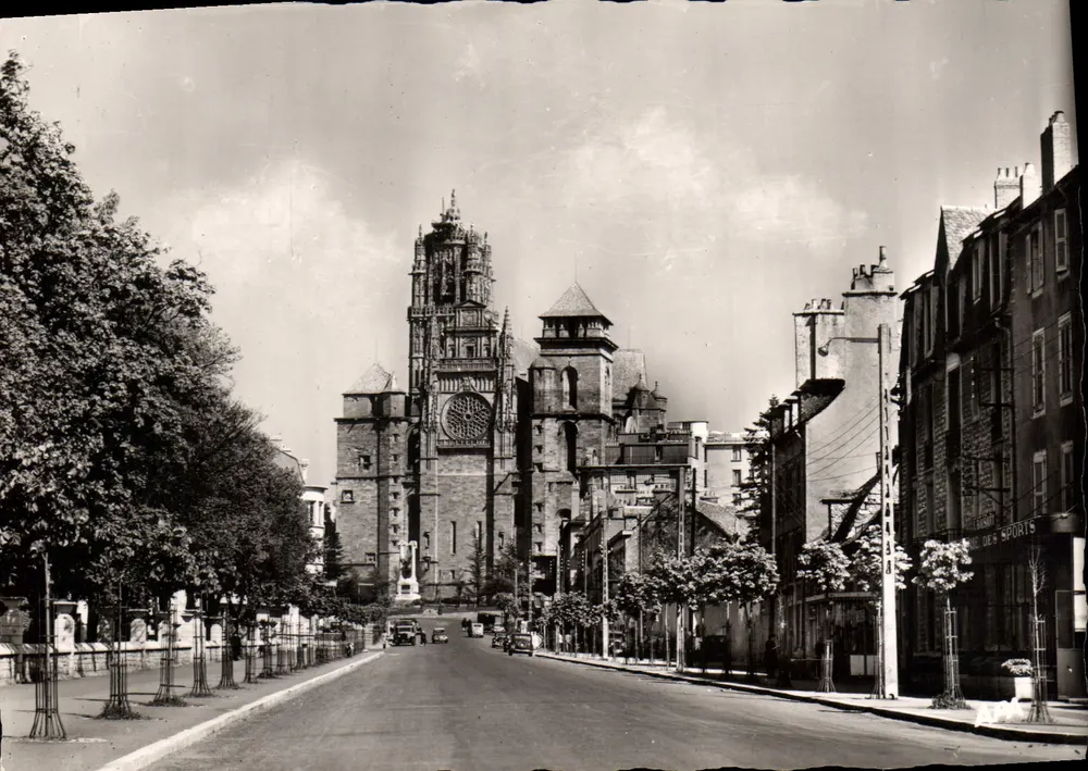 Rodez — Kathedrale — Société des Cartes Postales A.P.A.-POUX, Nr. 121 - Vorderseite