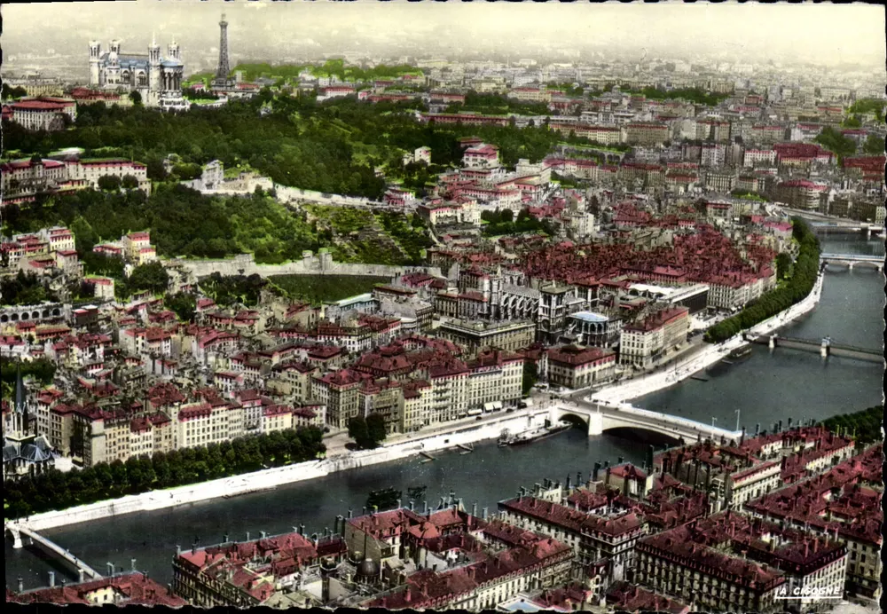 Luftbild von Lyon — La Saône und die Colline de Fourvière — Éditions La Cigogne - Vorderseite