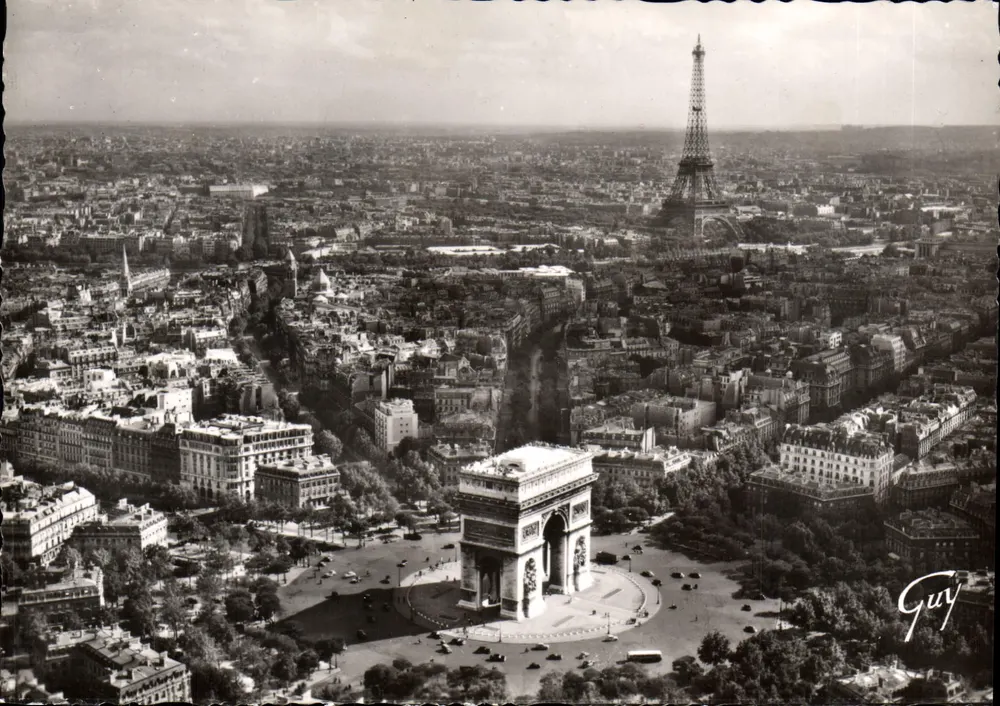 Paris Luftbild — Triumphbogen und Eiffelturm — Éditions GUY - Vorderseite