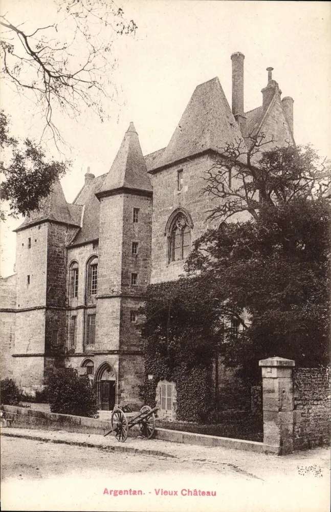 Argentan - Velho Castelo — editor A. Bregier Frères, Paris - Frente