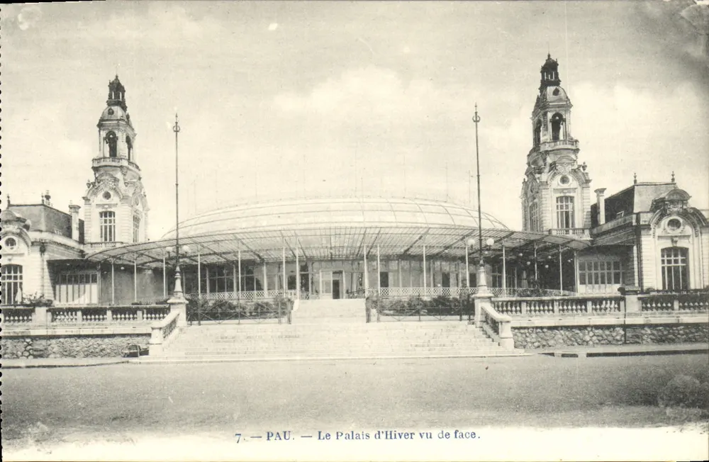Pau — O Palácio de Inverno visto de frente — C.C. n°7 - Frente