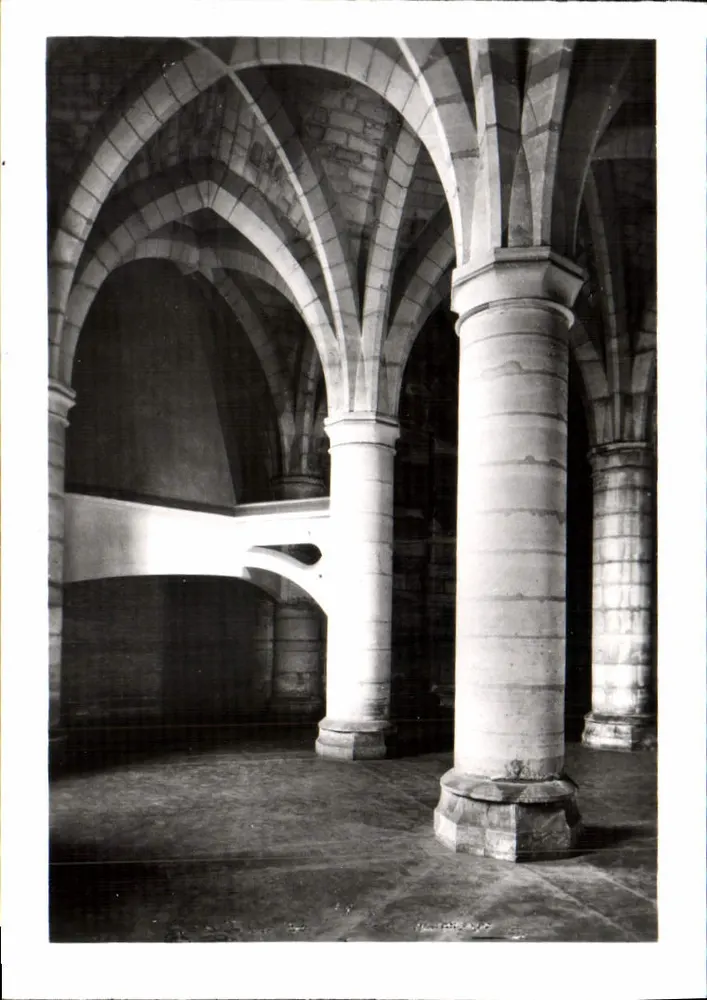 Paris — A Conciergerie do Palácio (séculos XIII-XIV) - Frente