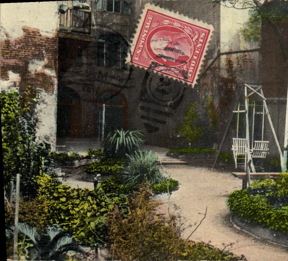 Innenhof mit Schaukel — Verlag: J. Cordill, 902 Canal St, New Orleans, LA - Vorderseite