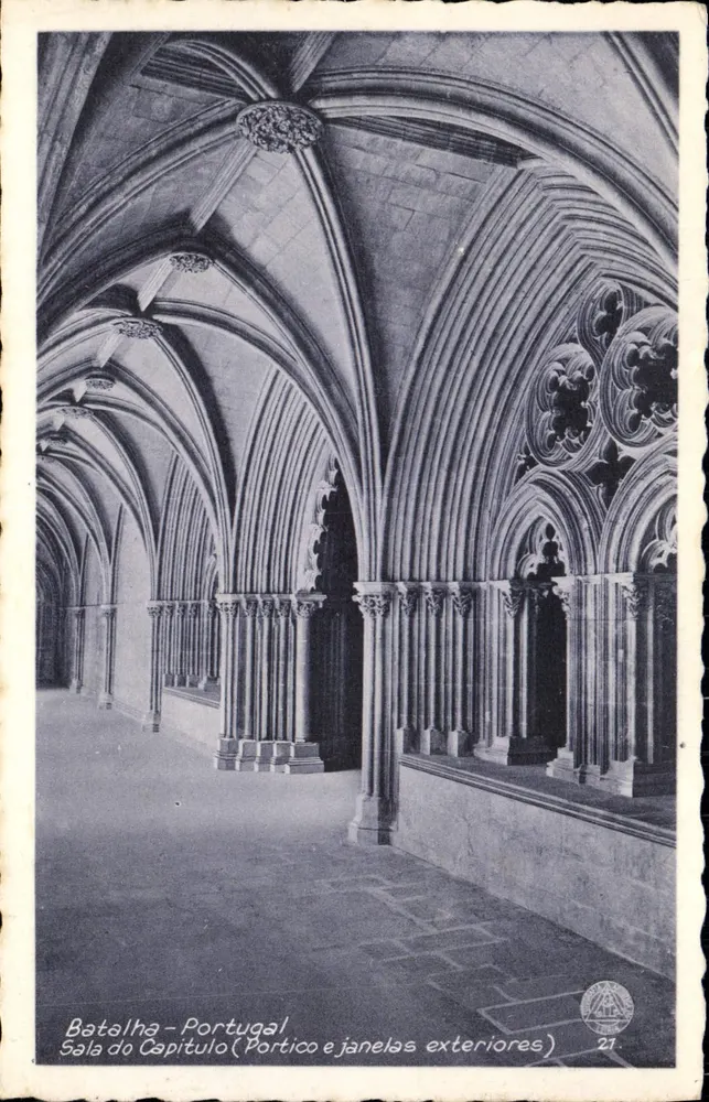 Sala do Capítulo — Pórtico e janelas exteriores — Edição da Fotografia Artística, Lda. — n° 21 - Frente