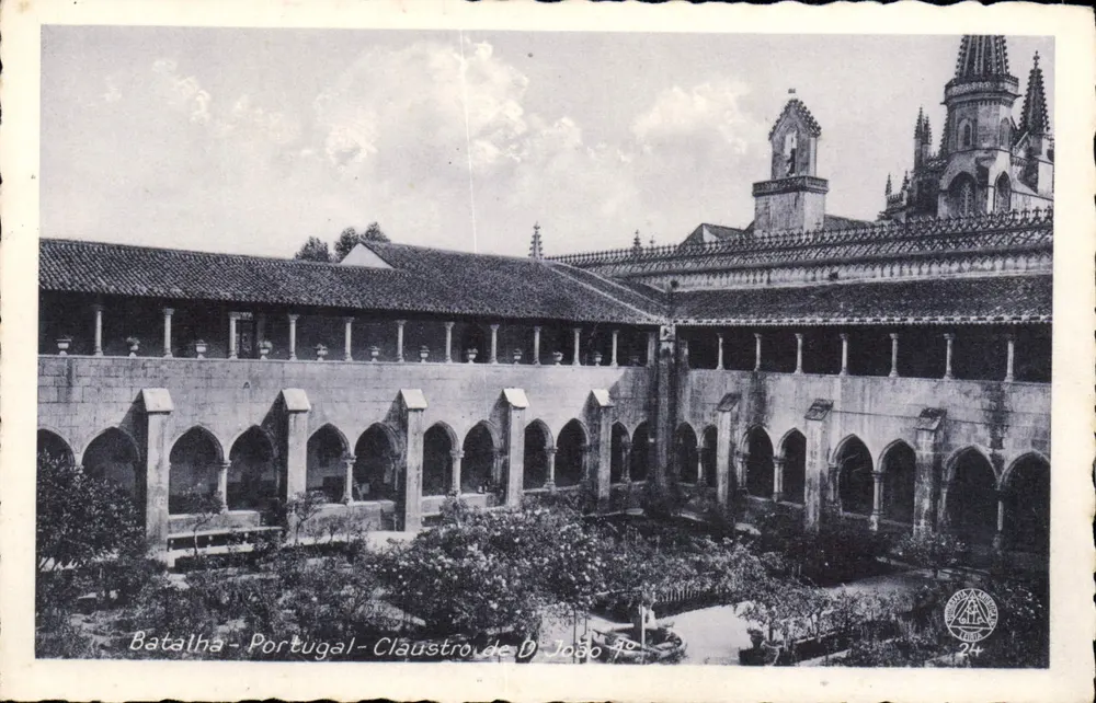 Batalha - Portugal - Claustro de D. João - n° 24 - Frente