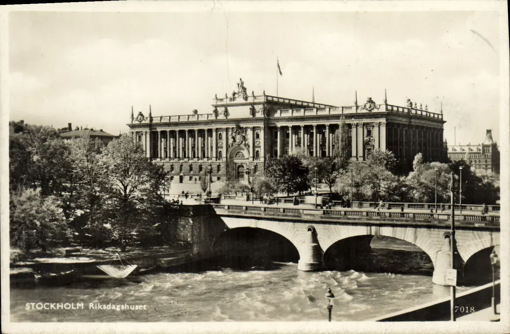 Estocolmo — Riksdagshuset — editor desconhecido, n° 7018 - Frente