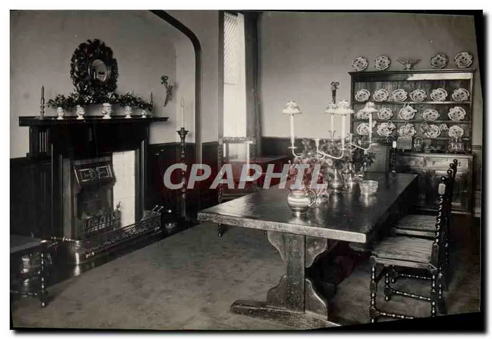 Sala de jantar — interior de uma residência — Kate Pragnell, 16 Albemarle St - Frente