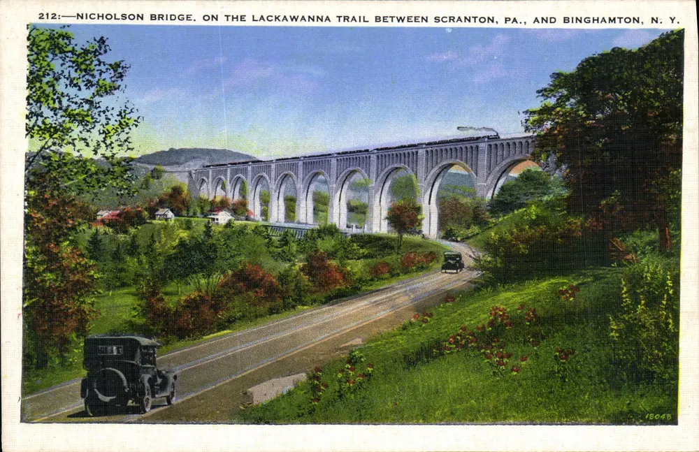 Nicholson Bridge, über den Lackawanna-Viadukt zwischen Scranton, Pa., und Binghamton, N.Y. — Verlag Soratton News Co., Nr. 212 - Vorderseite