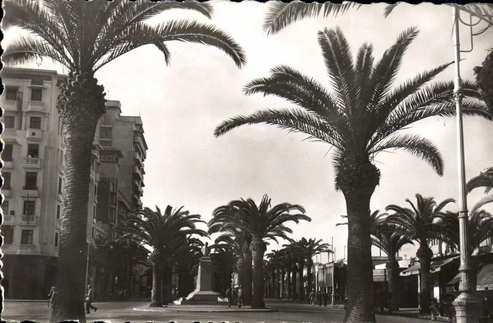 Casablanca — Boulevard des Zouaves und Denkmal Del Piaz - Vorderseite