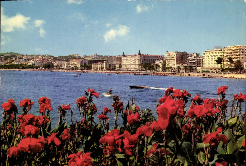 Cannes — Vista geral sobre a Croisette — Éditions d'Art ALTARTE - Frente