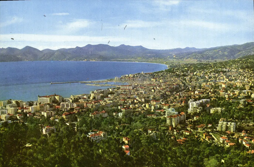 Cannes — Allgemeiner Blick aus der California — Éditions d'Art Montluet, Nice - Vorderseite