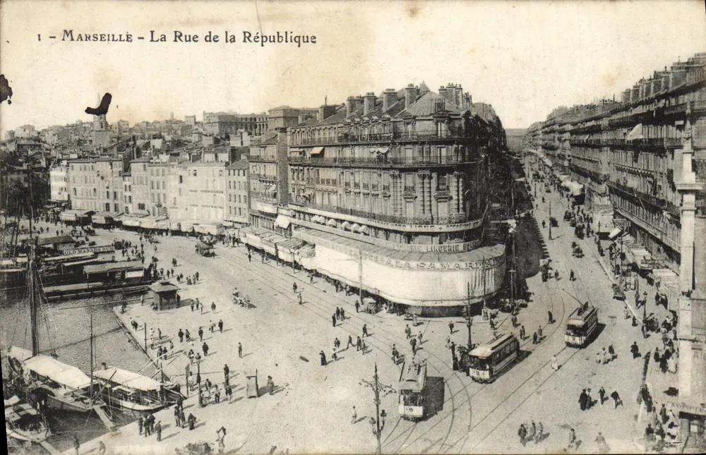 Marselha - A Rua da República — vista panorâmica com trêm e cais — editor desconhecido, n°1 - Frente