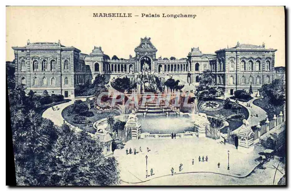Marseille — Palácio Longchamp — vista do jardim com fonte - Frente