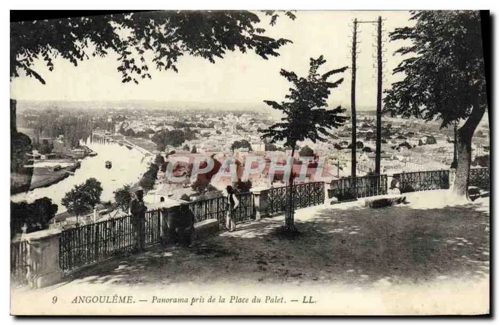 Angoulême — Panorama aus der Place du Palet — LL - Vorderseite