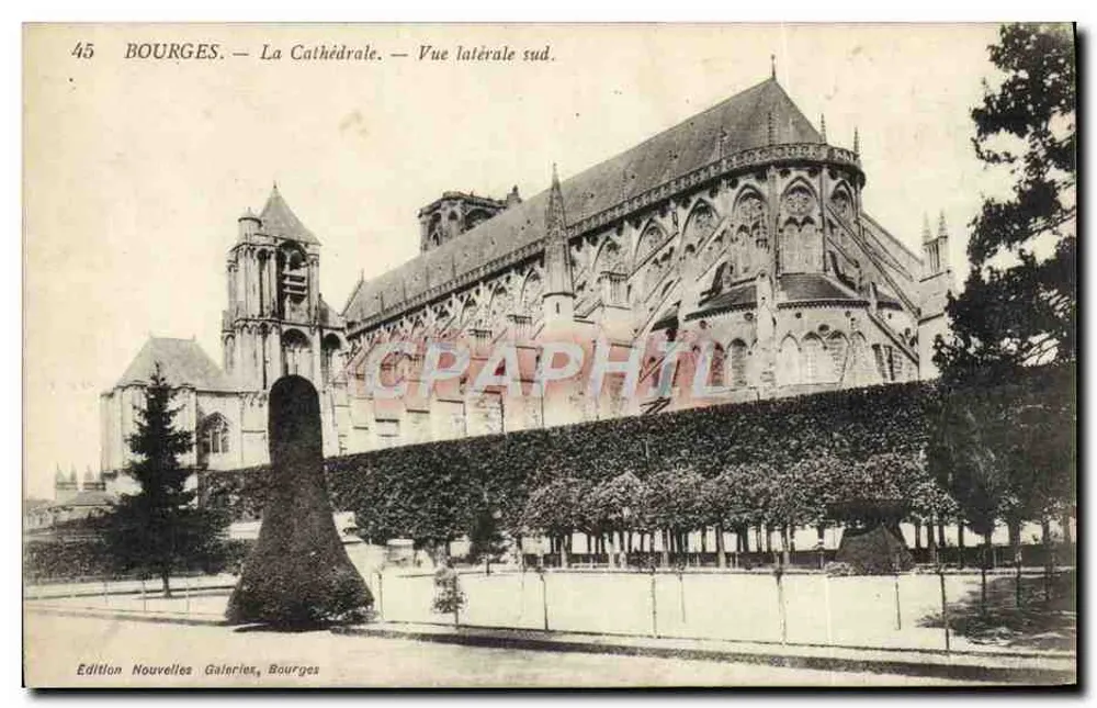 Bourges — La Cattedrale — Vista laterale sud. — Edizione Nouvelles Galeries, Bourges - Recto
