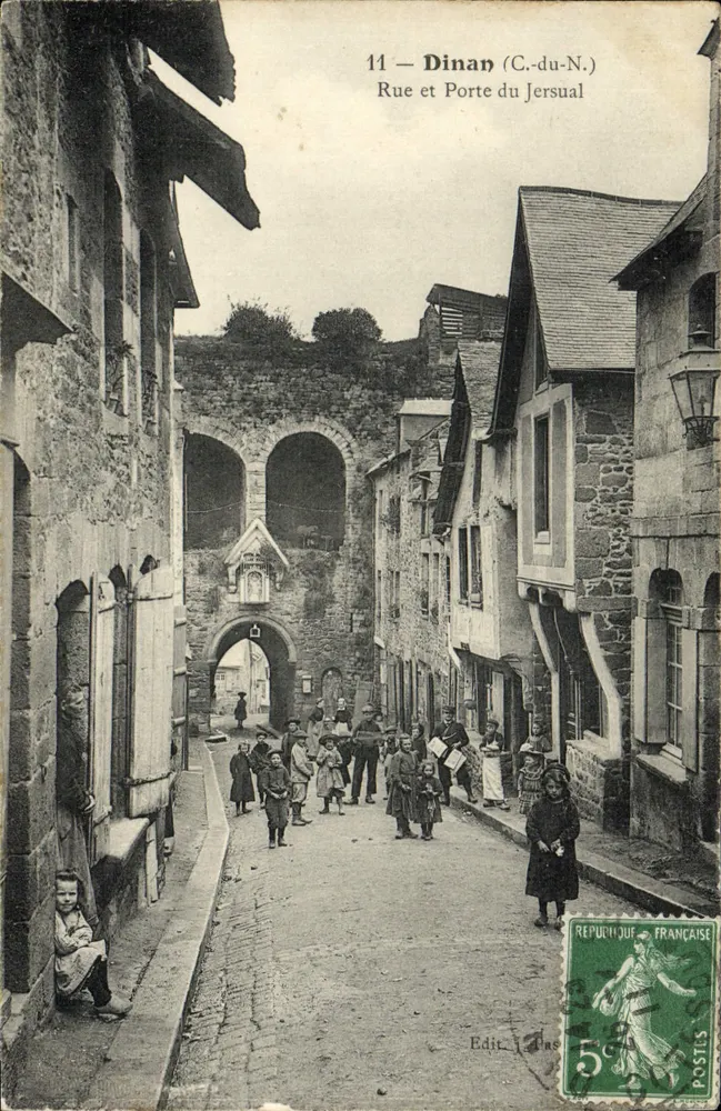 Dinan (C.-du-N.) — Straße und Tor des Jersual — Edit. Paris - Vorderseite