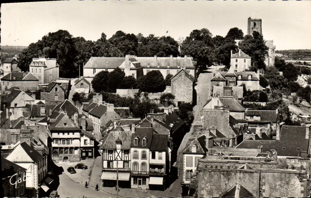 Lamballe (C.-du-N.) — Algemene uitzicht op Notre-Dame — Editions Gaby - Voorkant