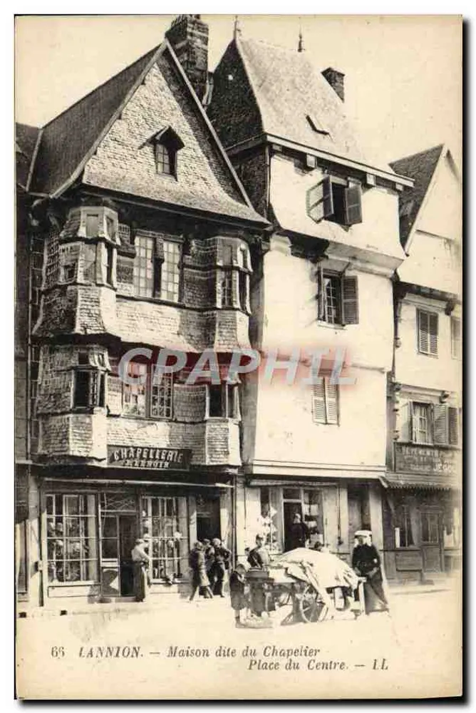 LANNION. Haus genannt des Hutlers — Place du Centre — I.L. - Vorderseite
