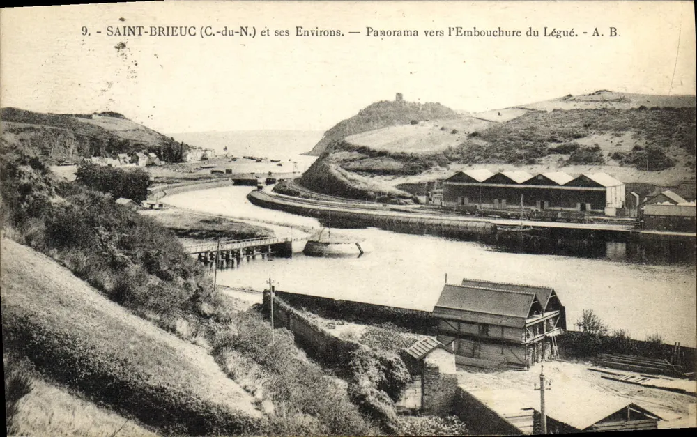 Saint-Brieuc (C.-du-N.) und seine Umgebung — Panorama zum Mündungsgebiet des Légué — A. B. - Vorderseite