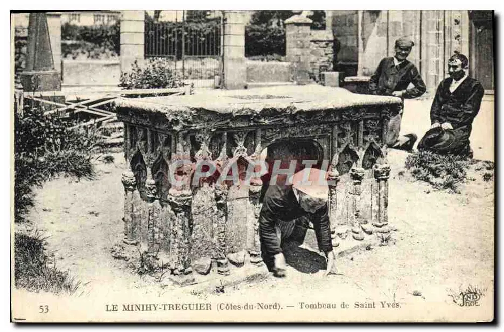 Le Minihy-Treguier (Côtes-du-Nord) — Grabmal des heiligen Yves - Vorderseite