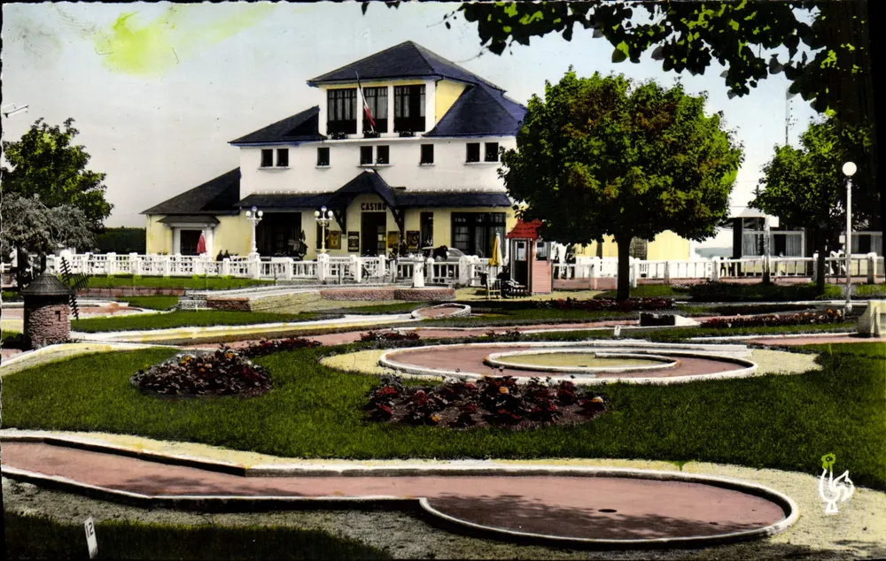St-Quay-Portrieux (C.-du-N.) — Der Miniatur-Golf und das Casino — Les Tirages Modèles, Paris - Vorderseite